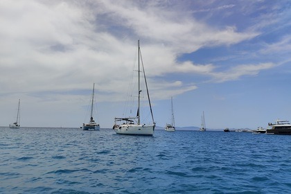 Sailboat Rental in Alicante – Half Day or Full Day Trips with Skipper