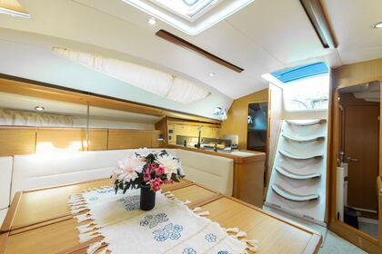 Jeanneau 42 Sailing Yacht