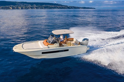 Hire Motorboat Invictus CX270 Palamós