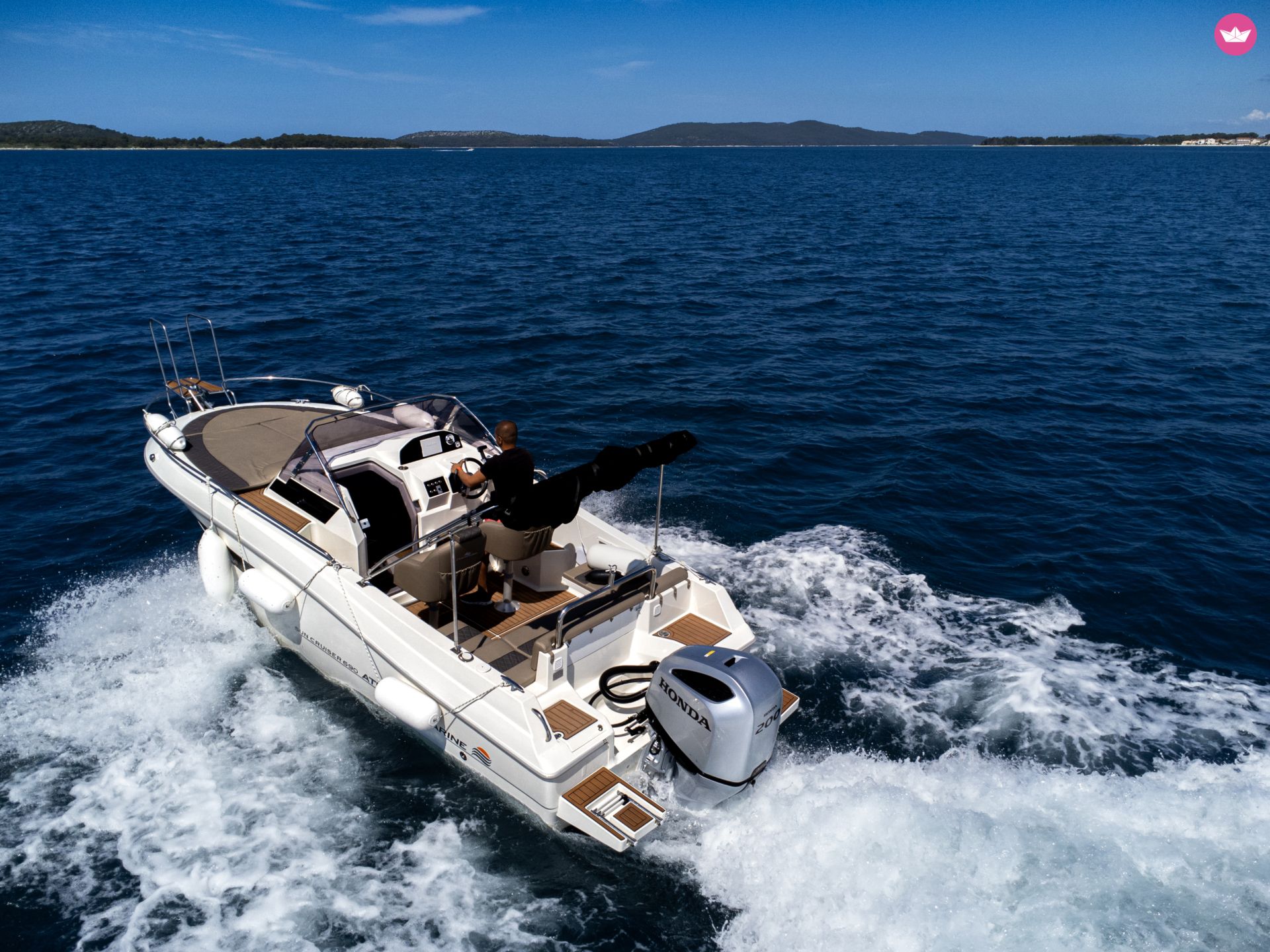 Bateau à moteur Atlantic Marine 690 200cv 6