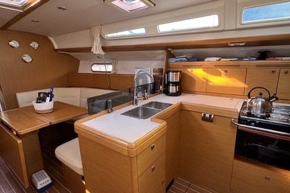 Velero Jeanneau Sun Odyssey 42i 12.85m