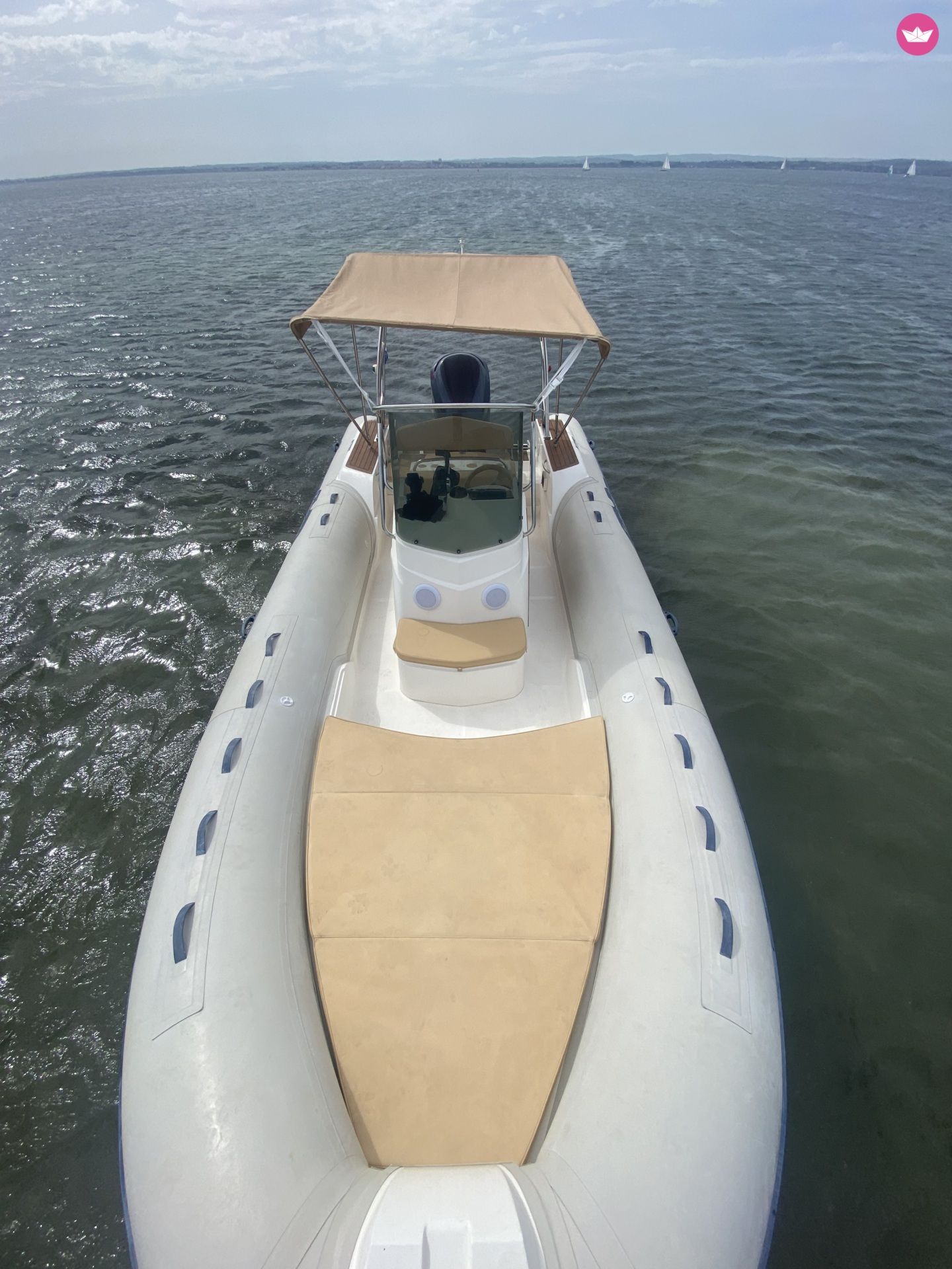 Semi-rigide Capelli Tempest 690 200cv 5