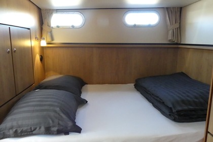 Linssen Grand Study 30.0 mieten Sneek