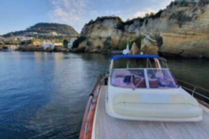 Charter Motorboat Venere 32 Monte di Procida