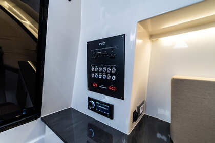 Gommone Cabinato Renier R10 Tourer