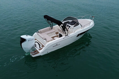 Hire Motorboat Mingolla Brava 28WA Croatia