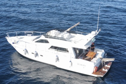 Miete Motoryacht Ferretti 44s Altura Santa Maria di Leuca