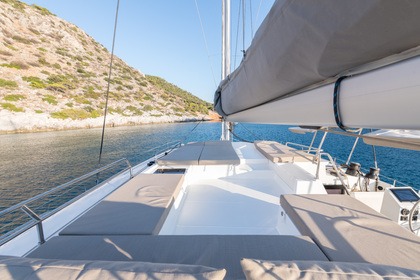 Pi 2 Fountaine Pajot Saba 50