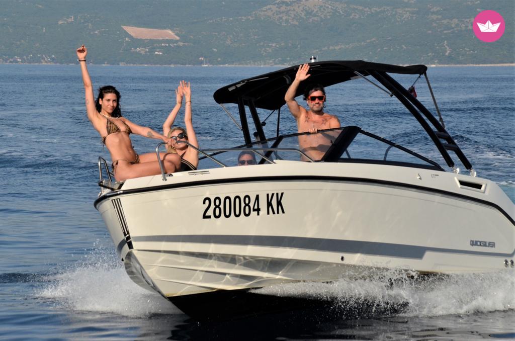 Bateau à moteur Quicksilver Activ 675 Bowrider 150cv 2