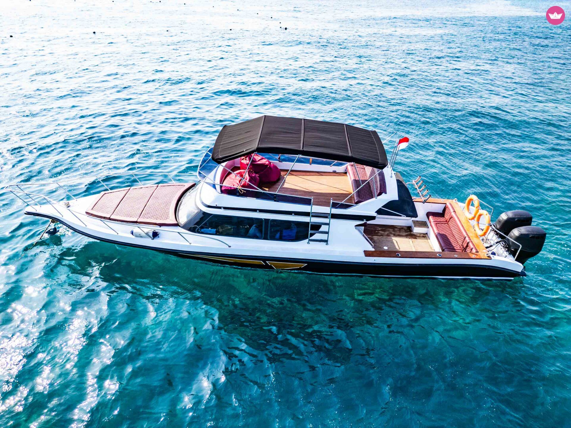Bateau à moteur Indonesia Final Model 500cv 5