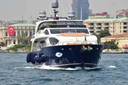Mega Motor Yacht in Istanbul