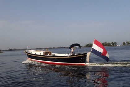 Rental Motorboat Jan van Gent Sloep 10m Zaandam