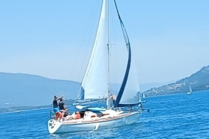 Charter Sailboat Jeanneau Aquila Aix-les-Bains
