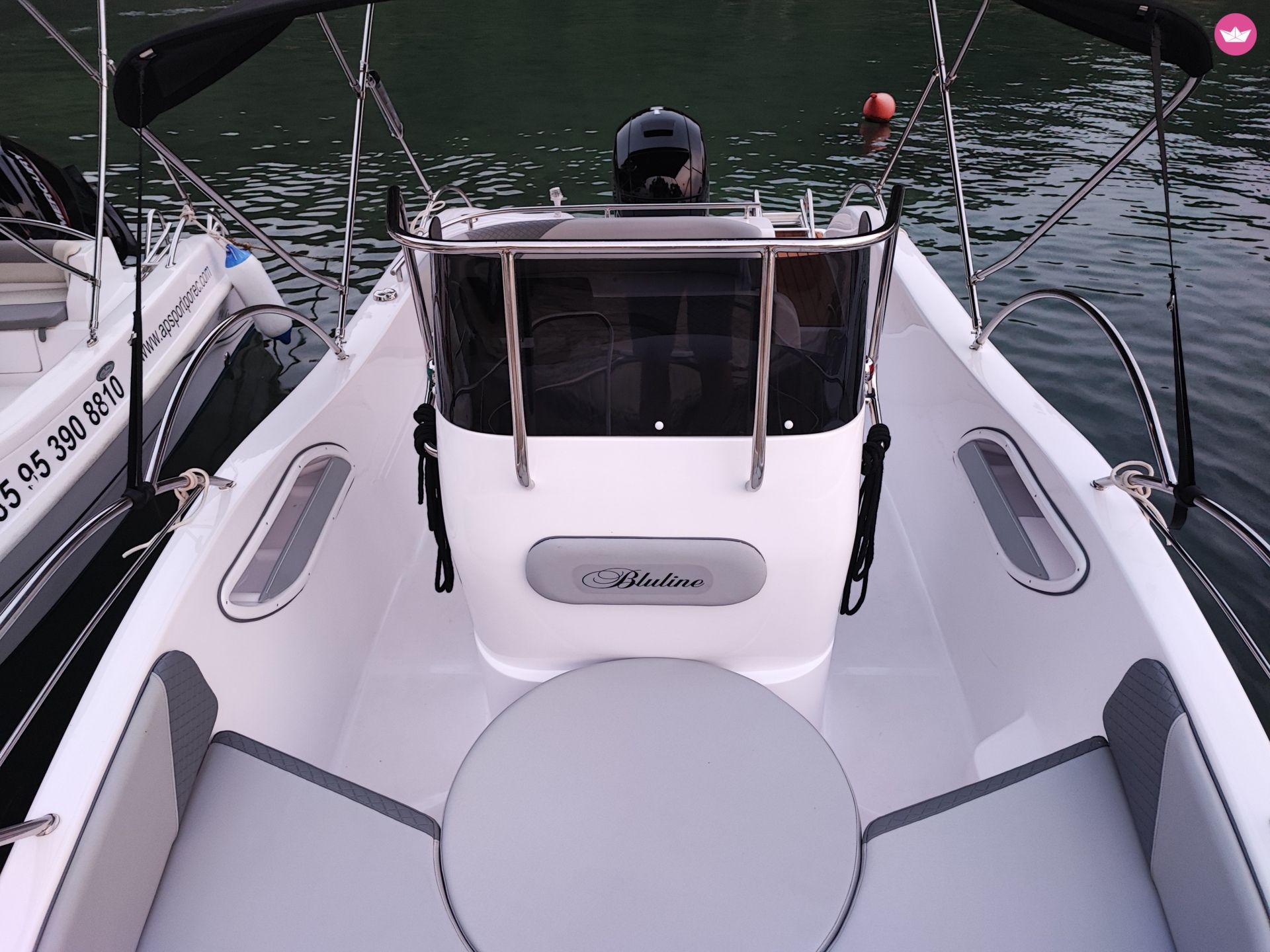 Bateau à moteur Blueline 21 21 150cv 5