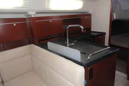 Location Voilier Hanse Yachting Sailboat 385 Pula