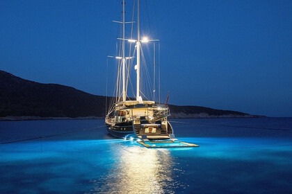 Alquiler Goleta Custom 2014 Bodrum