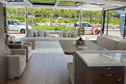 Charter Catamaran  Bali 5.4 Portisco