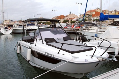 Rental Motorboat BENETEAU Flyer 8 Sundeck Cambrils