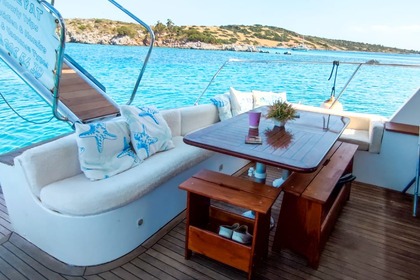Hyra båt Motorbåt Gurmeyat with Jacuzzi Bodrum