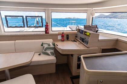 Rental Catamaran  Lagoon 42  Mahé