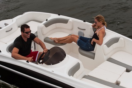 Alquiler Lancha Bayliner 160 Element Es Trenc