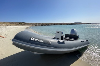Location Semi-rigide Ferretti 591 Santorin