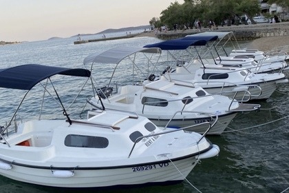 Hyra båt Båt utan licens  Mlaka sport Adria 500 Vodice