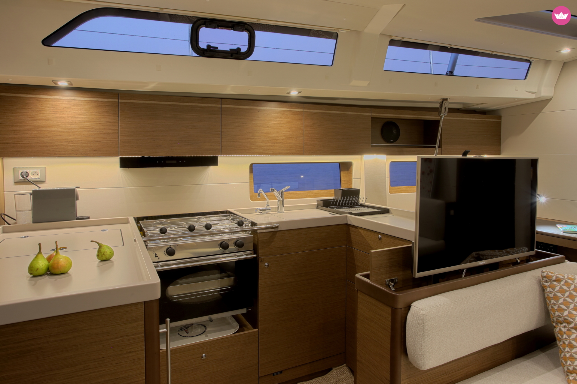 Hire Beneteau Oceanis 51.1