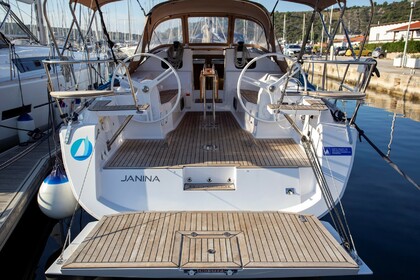 Charter Sailboat ELAN 40 Impression JANINA Primošten