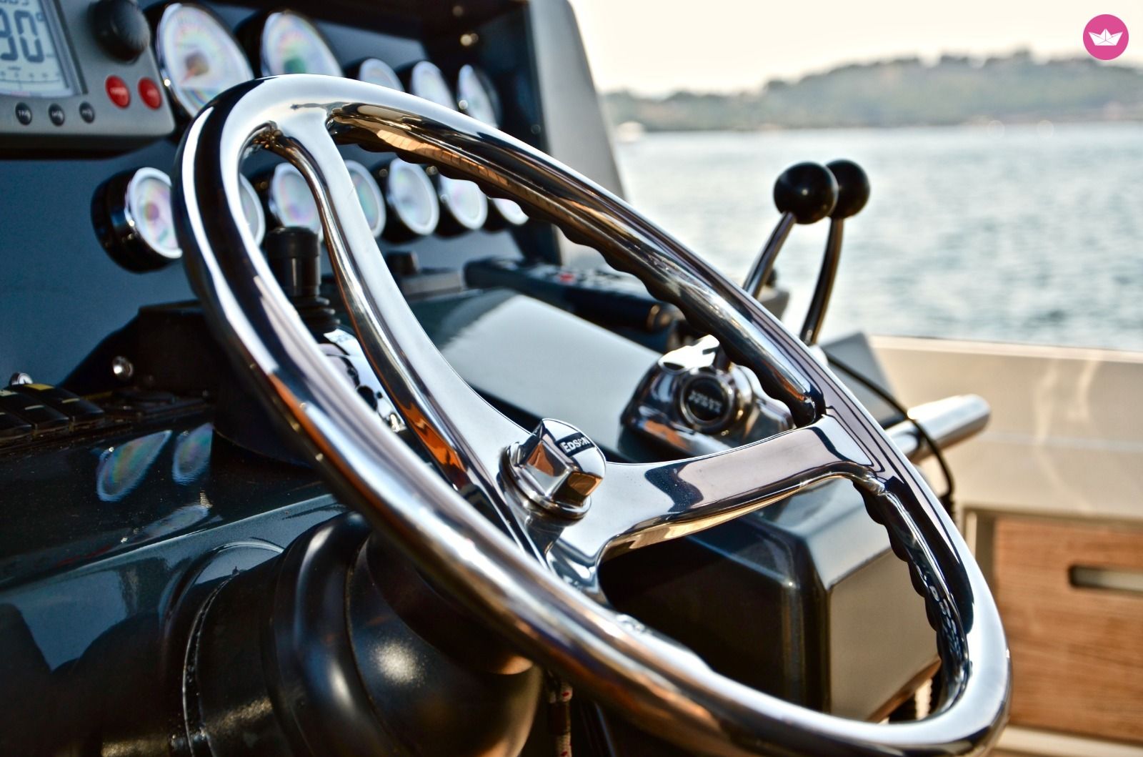 Motorboat Fjord 40 for hire