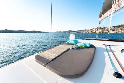 Location Catamaran Lagoon-Bénéteau Lagoon 42 - 4 + 2 cab. Šibenik