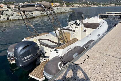 Location Semi-rigide Capelli Capelli Tempest 700 Hyères