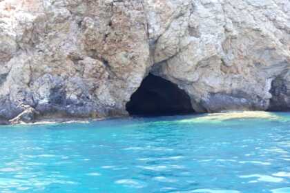 Charter Motorboat Picilos 6 Chios