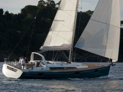 Charter Sailboat Oceanis 48 Athens