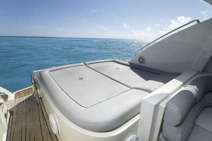 Last Minute Deal! Cantieri 55 Ft Yacht for Rent in Cancun, Mexico.