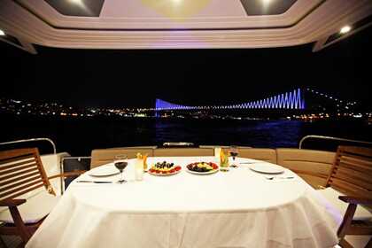 19m Spacious Motoryat in Istanbul B8