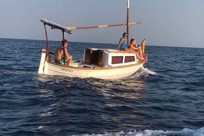 Rental Motorboat Menorquin 25 Cadaqués