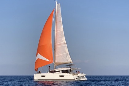 Fountaine Pajot Astrea 42 pour croisière de rêve en Corse du Sud