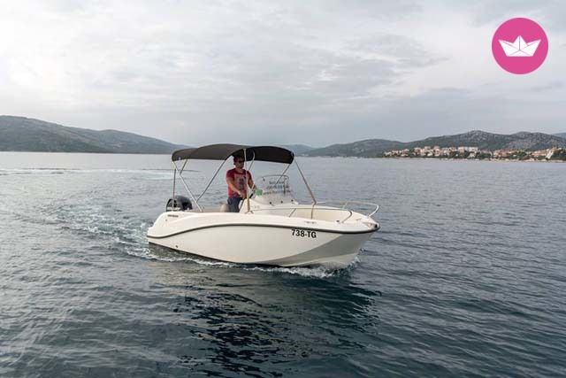 Quicksilver 505 Open in Trogir for hire