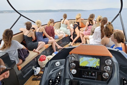 Raptor Parasailing 37