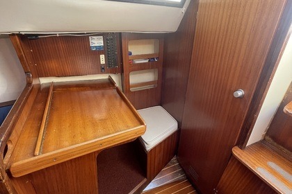 Jeanneau Fantasia DL nel vecchio porto di Yvoire sul Lago di Ginevra