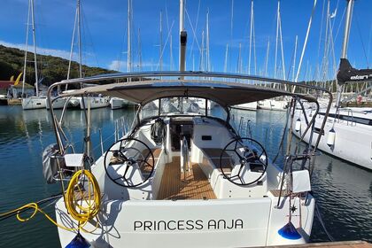 Verhuur Zeilboot Jeanneau Sun Odyssey 380 Pula