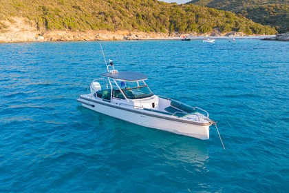 Location Bateau à moteur Axopar 28 T-top Saint-Florent