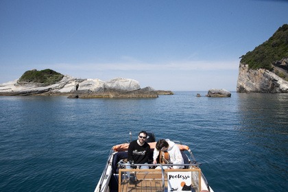 Poetessa boat tour, gulf of Poets