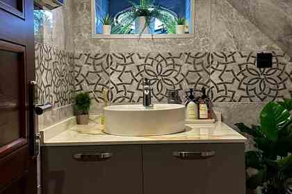 Private Luxury Boat with a Capacity of 40 People