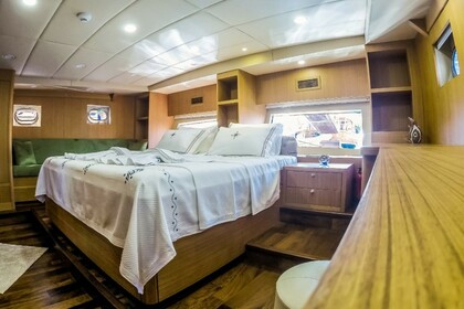 Deluxe Gulet Artemis - 24 Mt