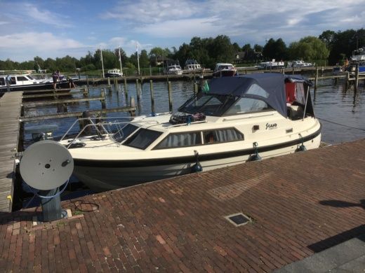 Friesland Motorboat Scand Scand Classic 25 alt tag text