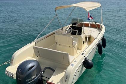 Charter Motorboat Invictus 190FX Biograd na Moru