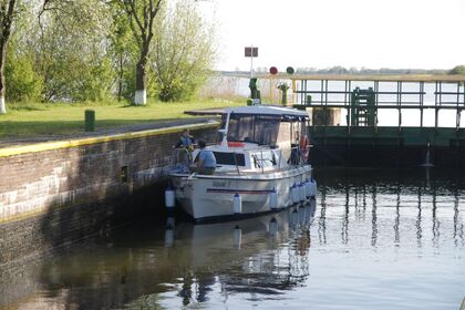 Weekend 820 - czarter jachtu na Pętli Żuławskiej