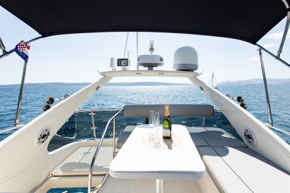 Explore Adriatic - Sunseeker 48ft FLY